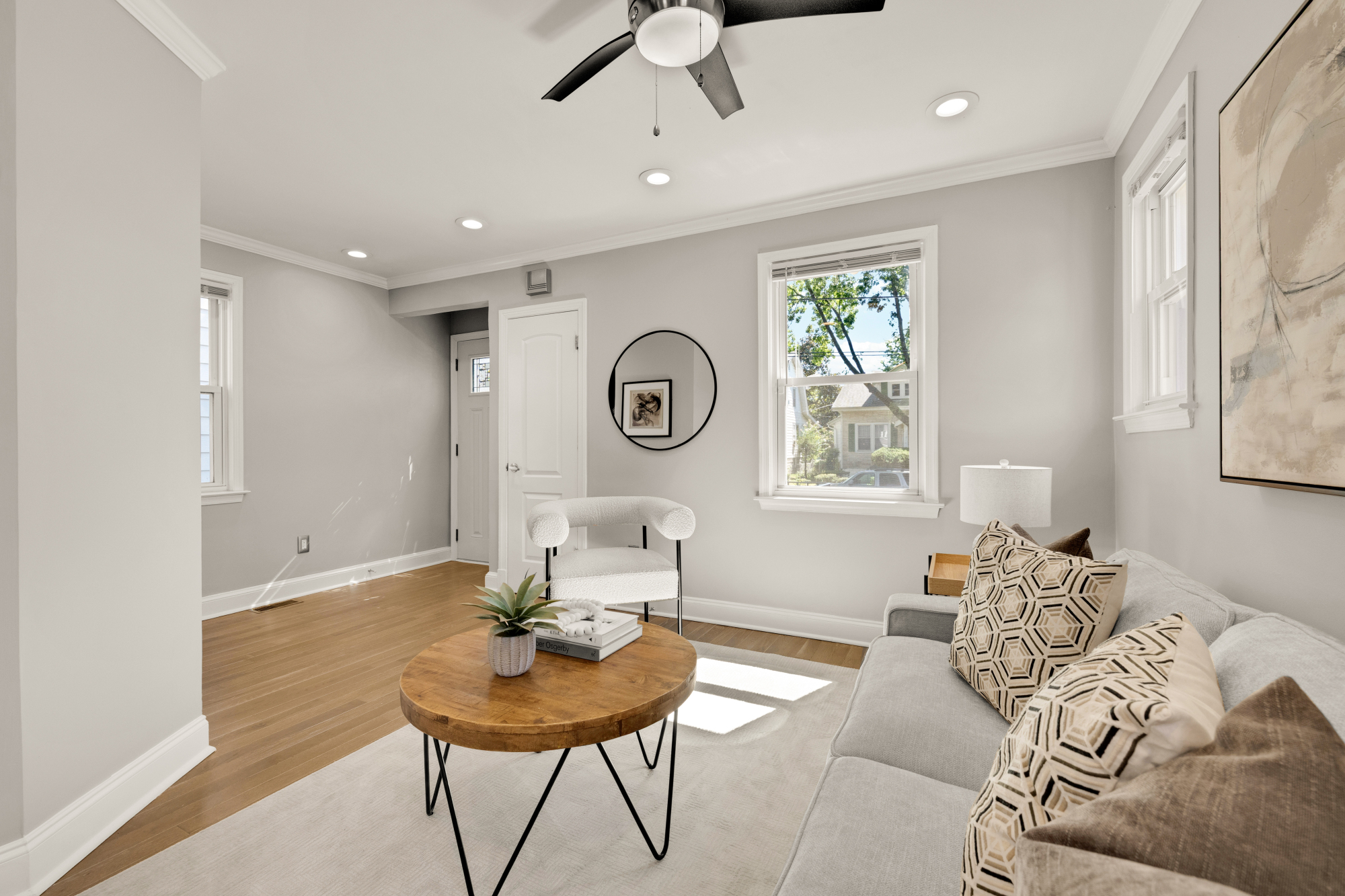 2414 Perry Street NE_Living Room 2